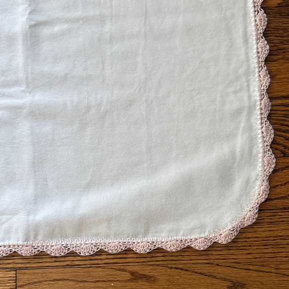 White Baby Blanket with Pink Trim | Soft and Cozy | VGUC - Picture 5 of 10